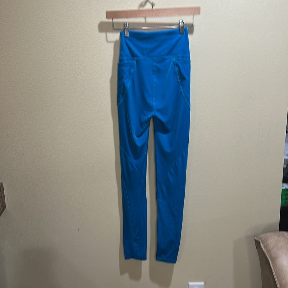 Lilly Pulitzer size XXS Luxletic Weekender High-Rise Velvet Leggings - Picture 5 of 11